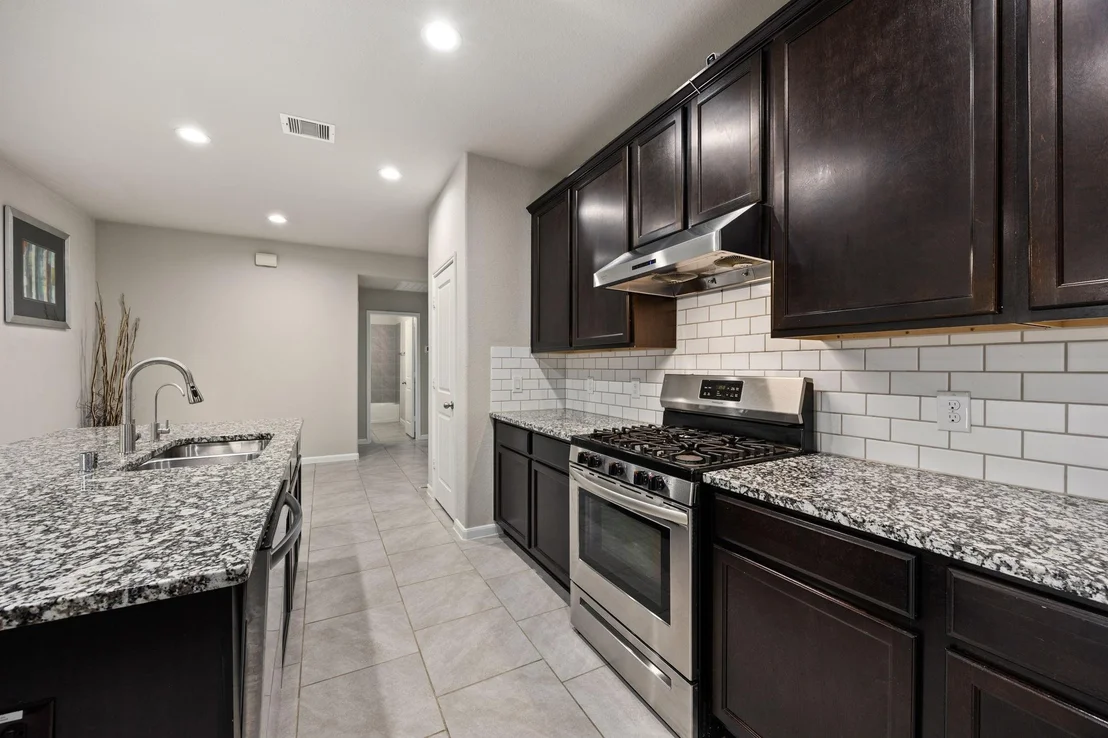 Photo of 18442 Grayson Bluff Way