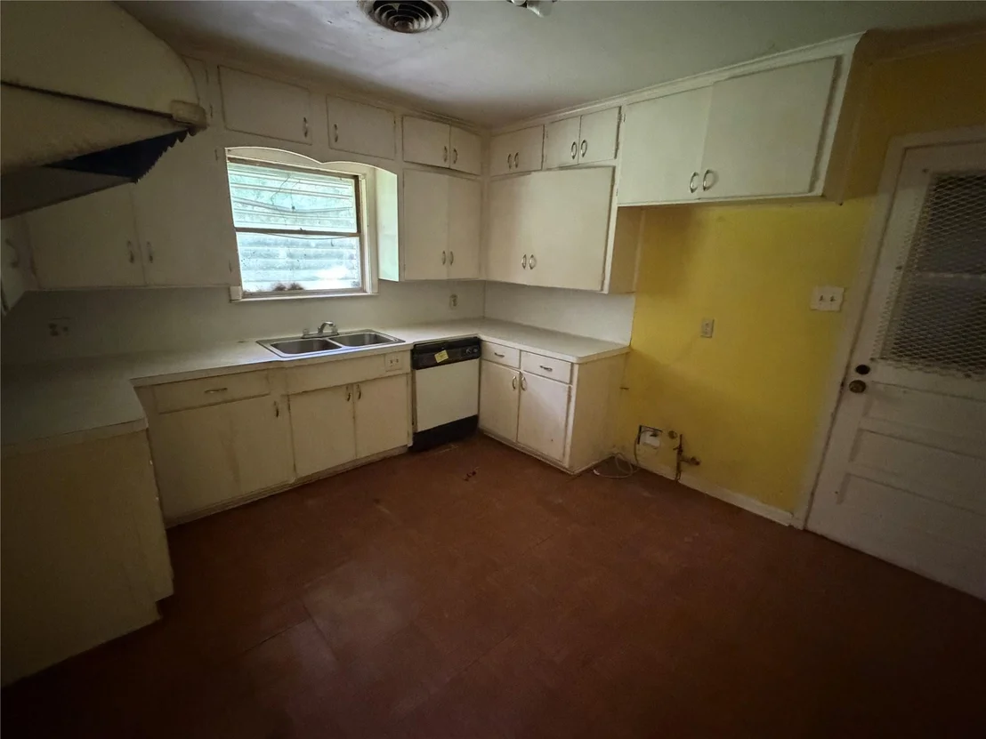 Photo of 1301 N Vauthier Lane