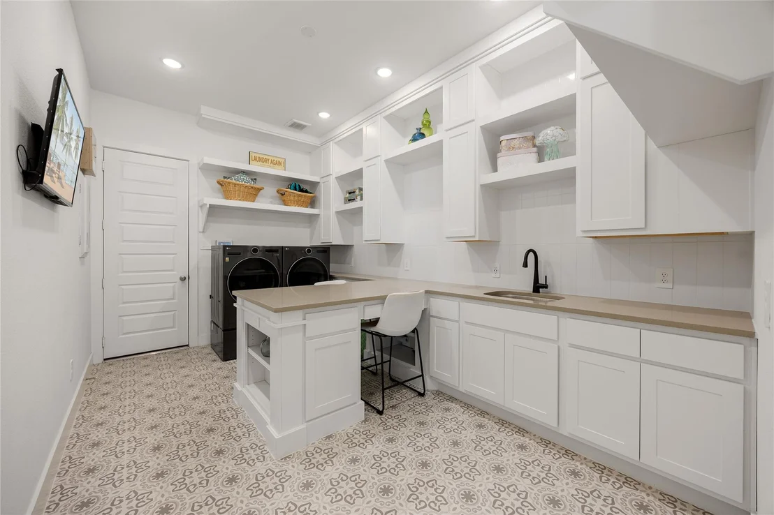 Photo of 31306 Crescent Hill Drive