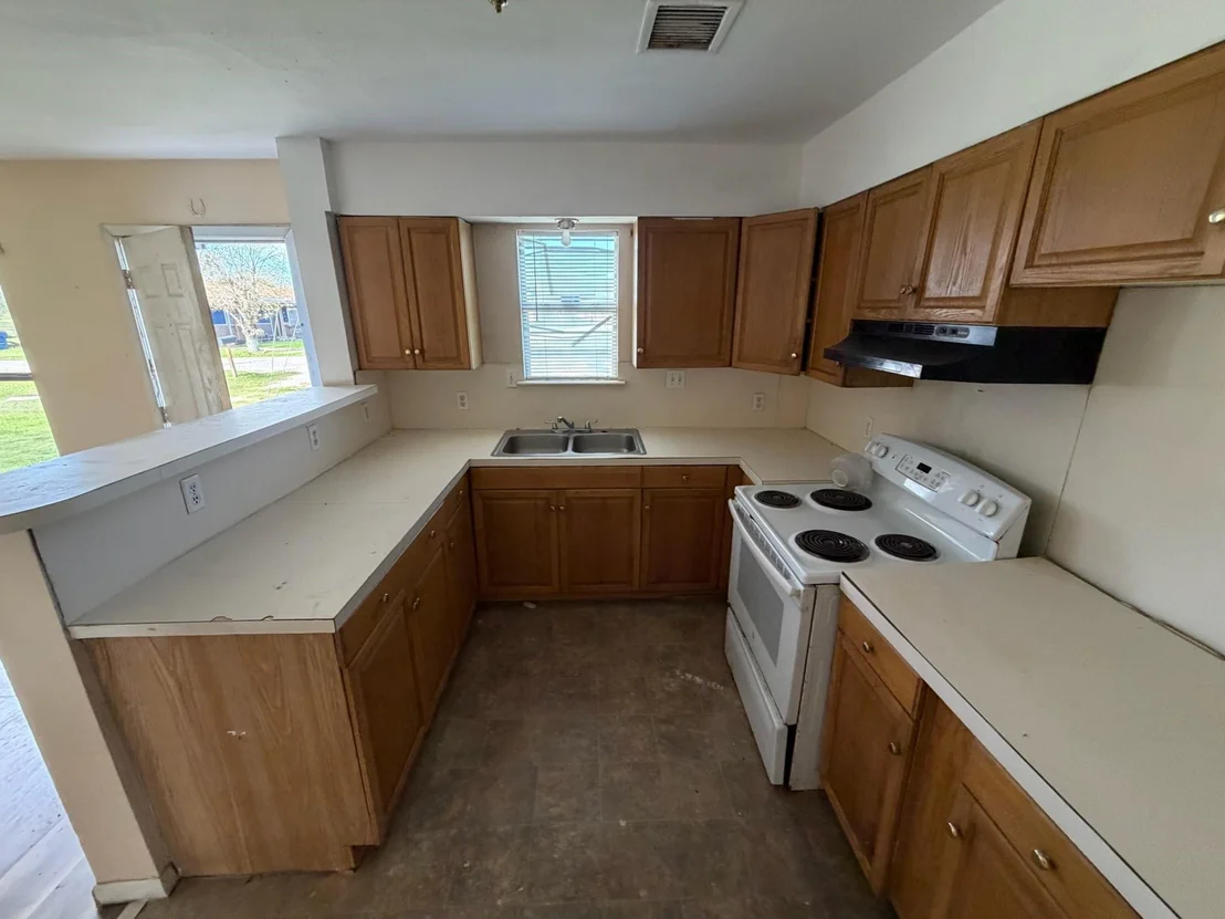 Photo of 406 Snow Drive