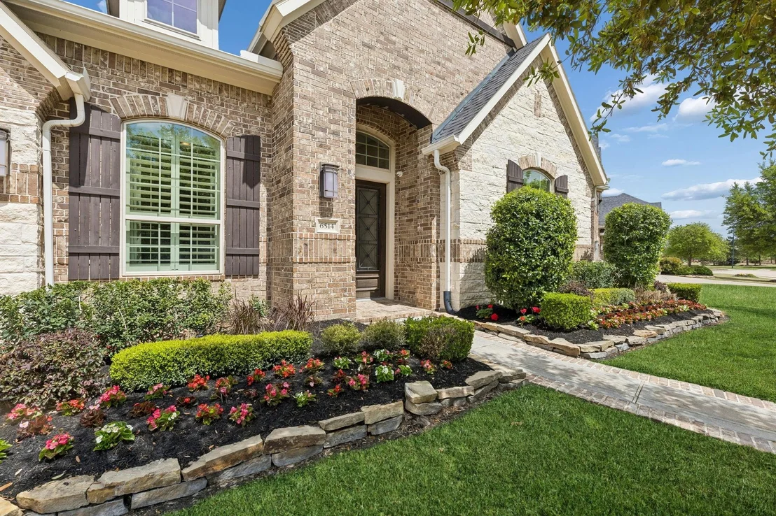 Photo of 6514 Woodleaf Lake Loop
