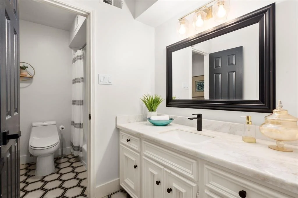 Photo of 8718 Kennet Valley Road