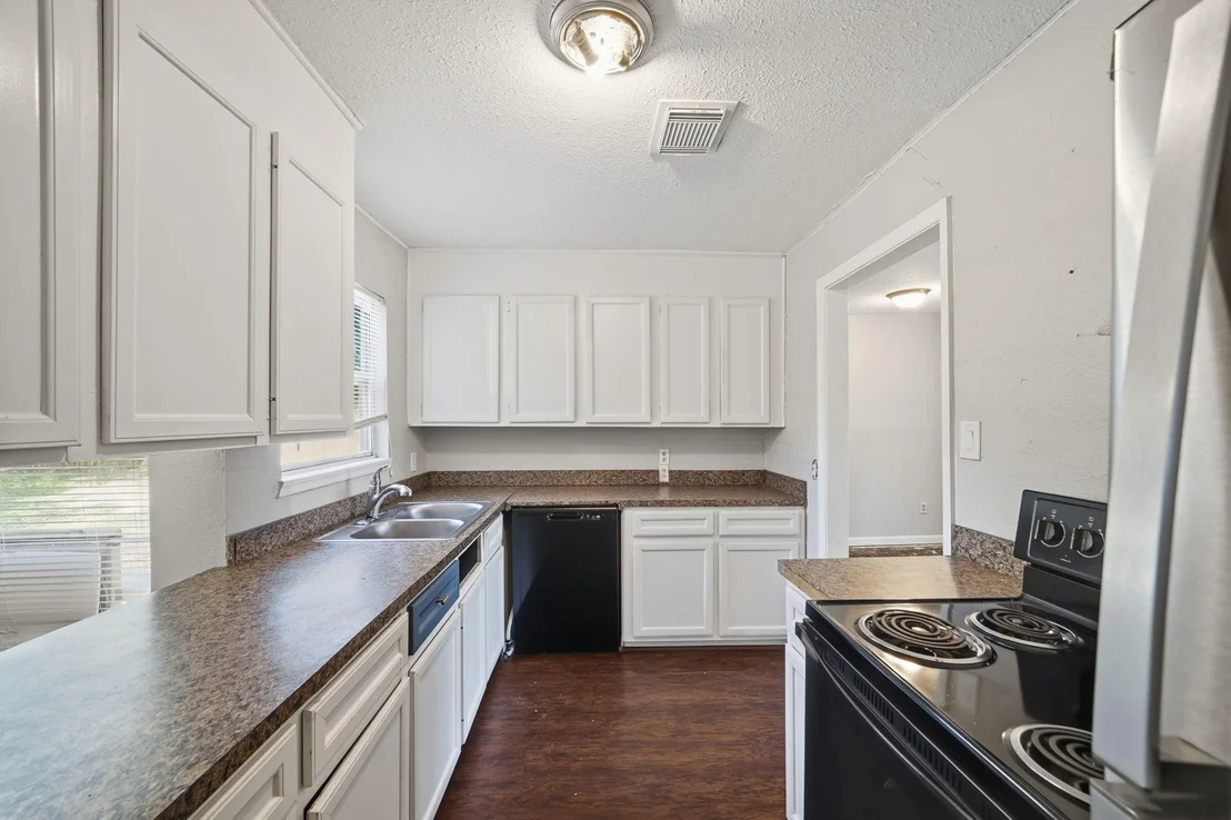Photo of 710 Canary Circle
