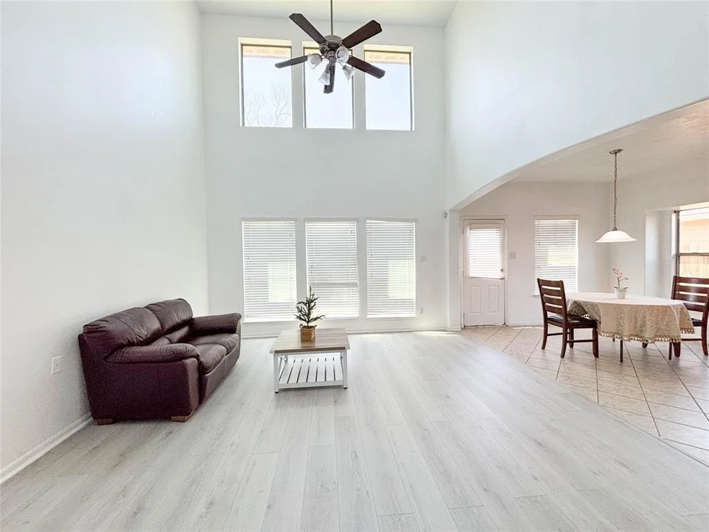 Photo of 2827 Defoe Drive