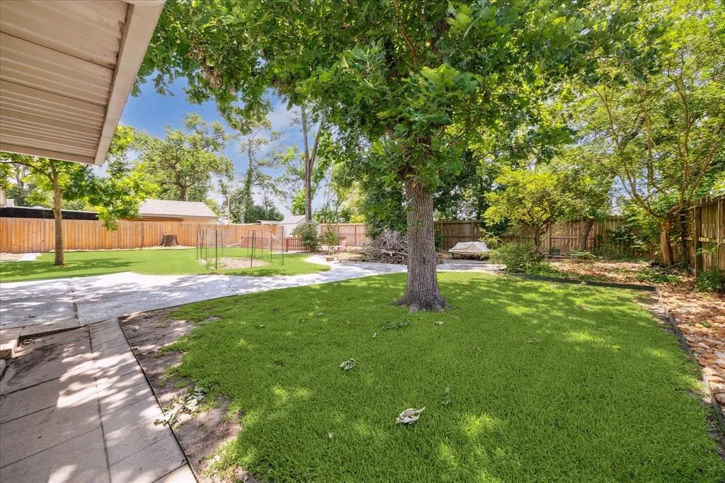 Photo of 4301 Ascot Lane