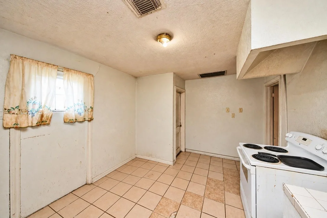 Photo of 8470 Wier Drive