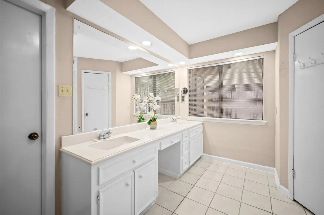 Photo of 2934 Ashford Trail Drive
