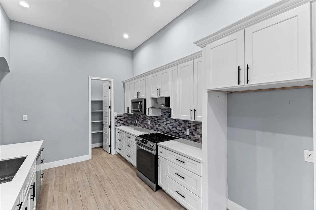 Photo of 250 Hampton Glen Road