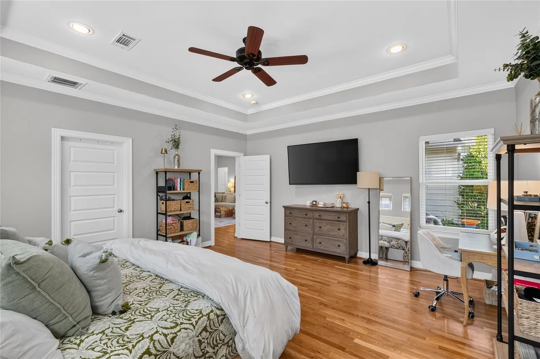 Photo of 1722 Chippendale Road