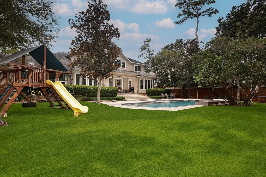 Photo of 10 Snow Pond Place