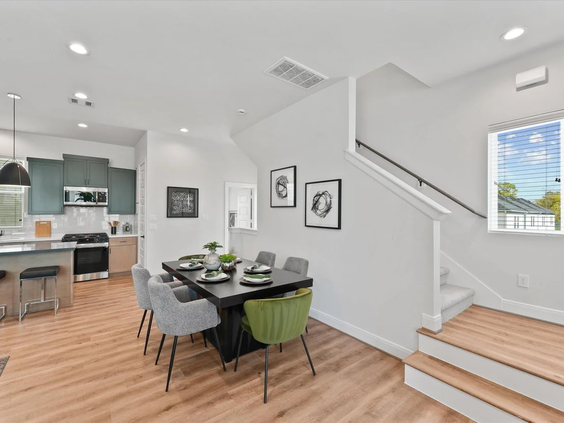 Photo of 4836 Pinemont Drive