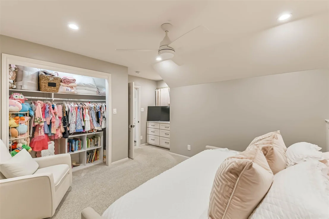 Photo of 10015 Lynbrook Drive