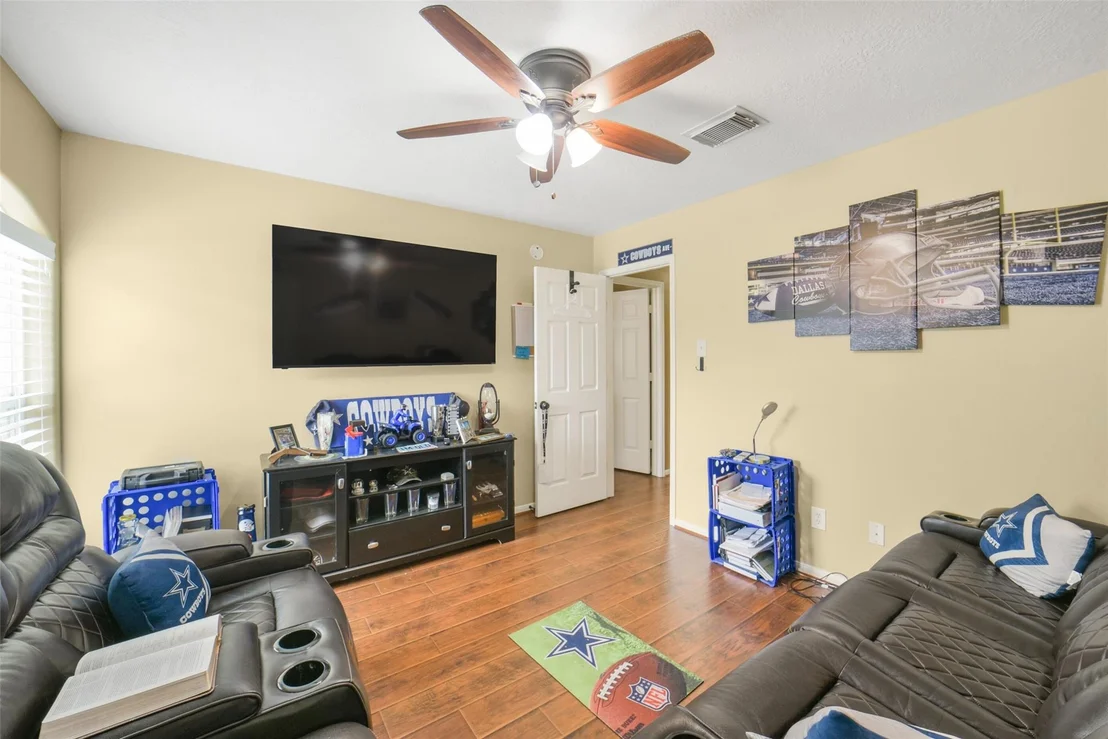 Photo of 2103 Blue Water Bay Drive