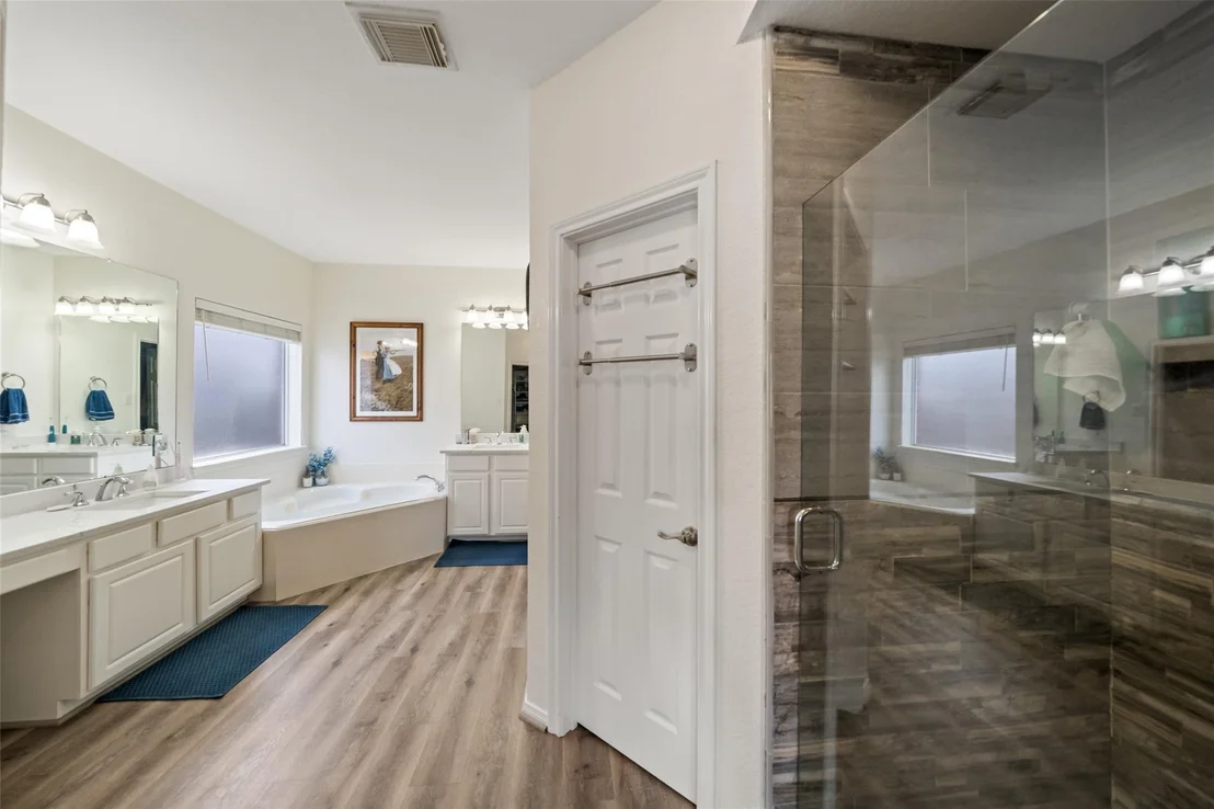 Photo of 6010 Foxland Court