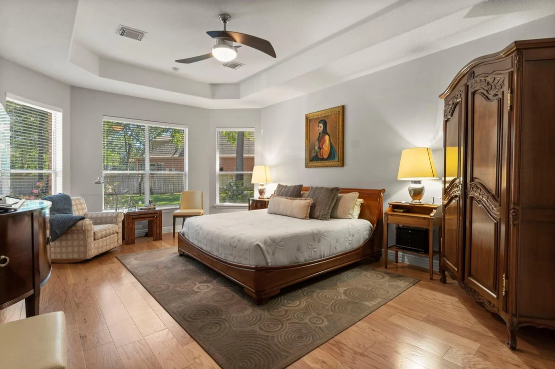 Photo of 6 Marquise Oaks Place