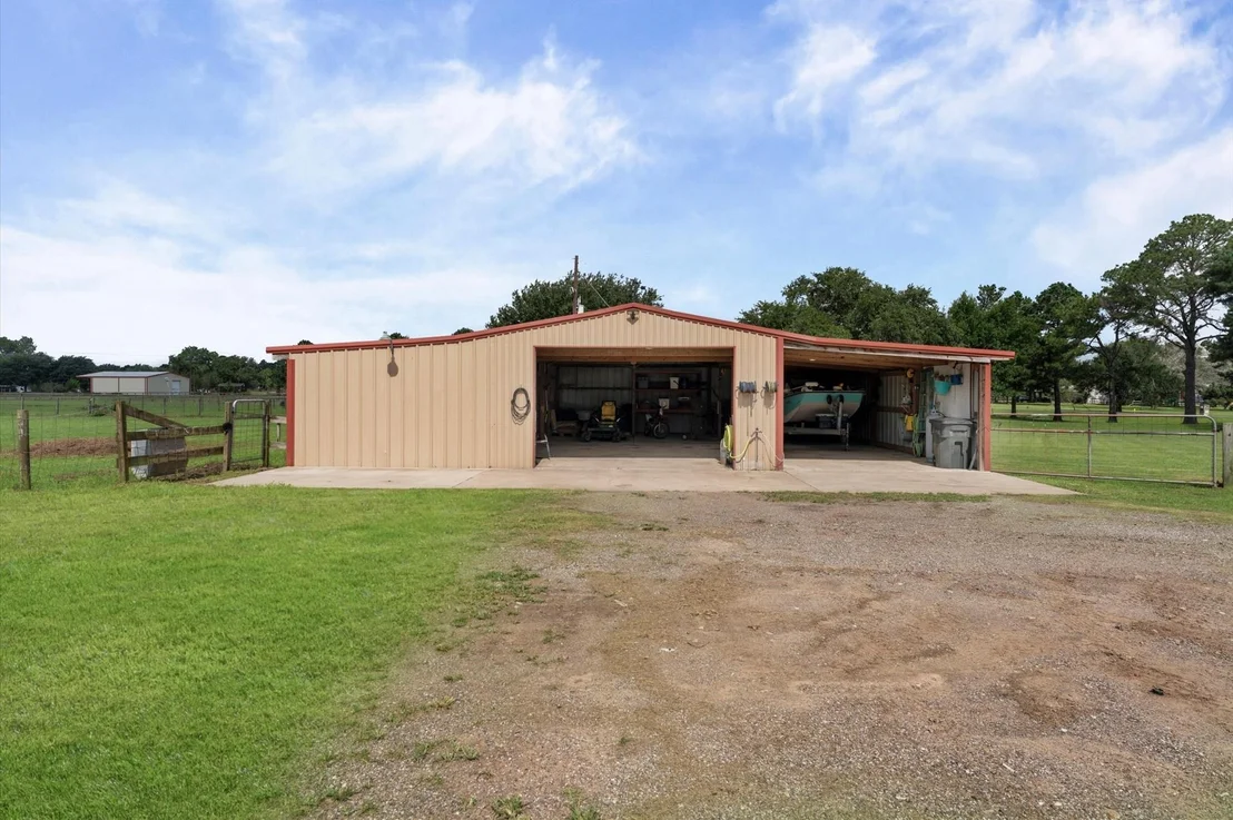 Photo of 33014 Grove Park Drive