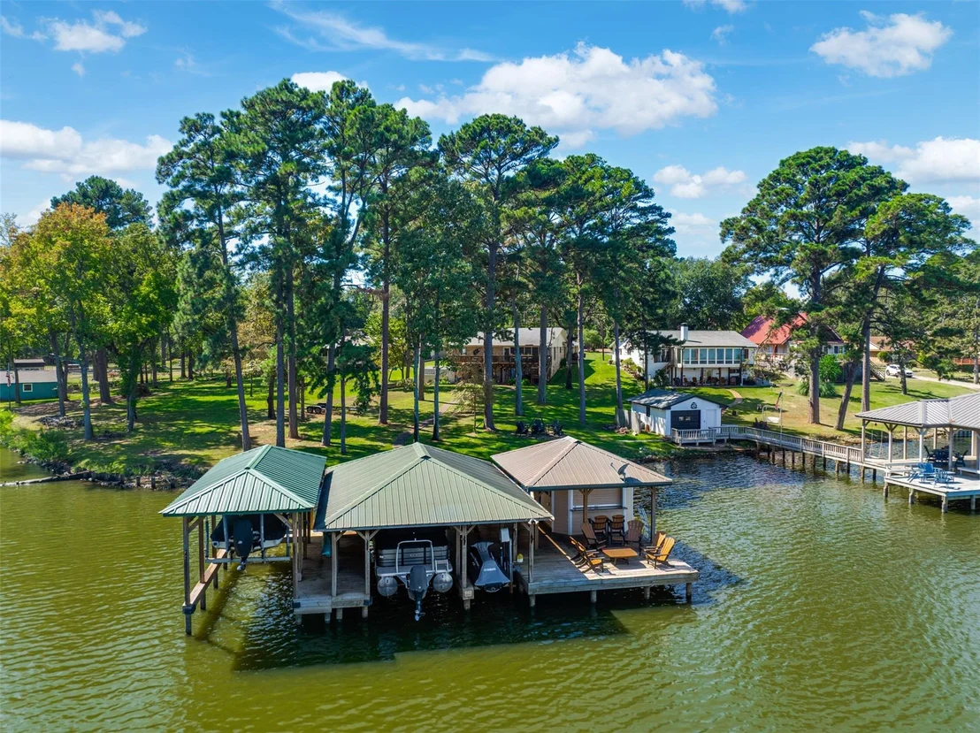 Photo of 536 Wildewood Drive