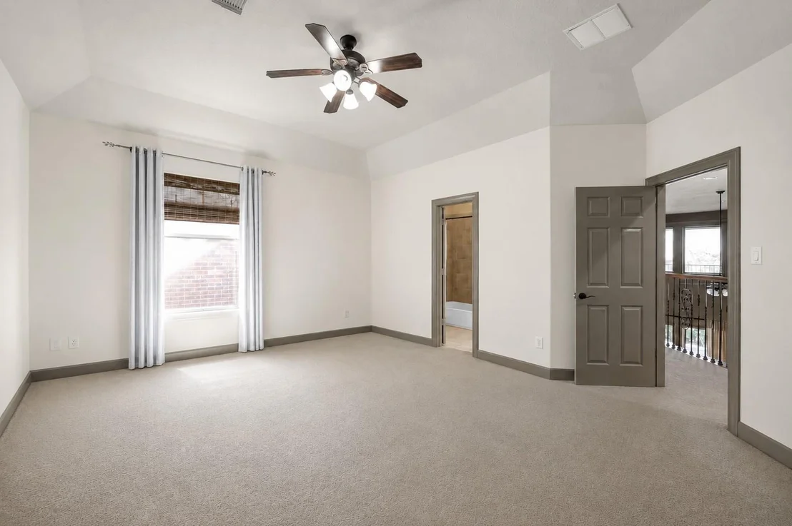 Photo of 90 Player Oaks Place