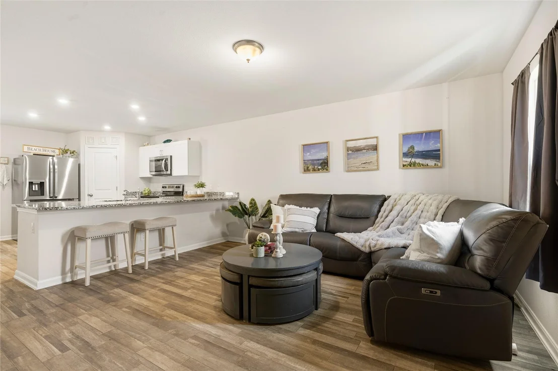 Photo of 10130 Cerritos Drive