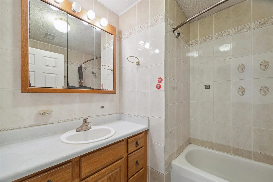 Photo of 803 Hennesey Drive