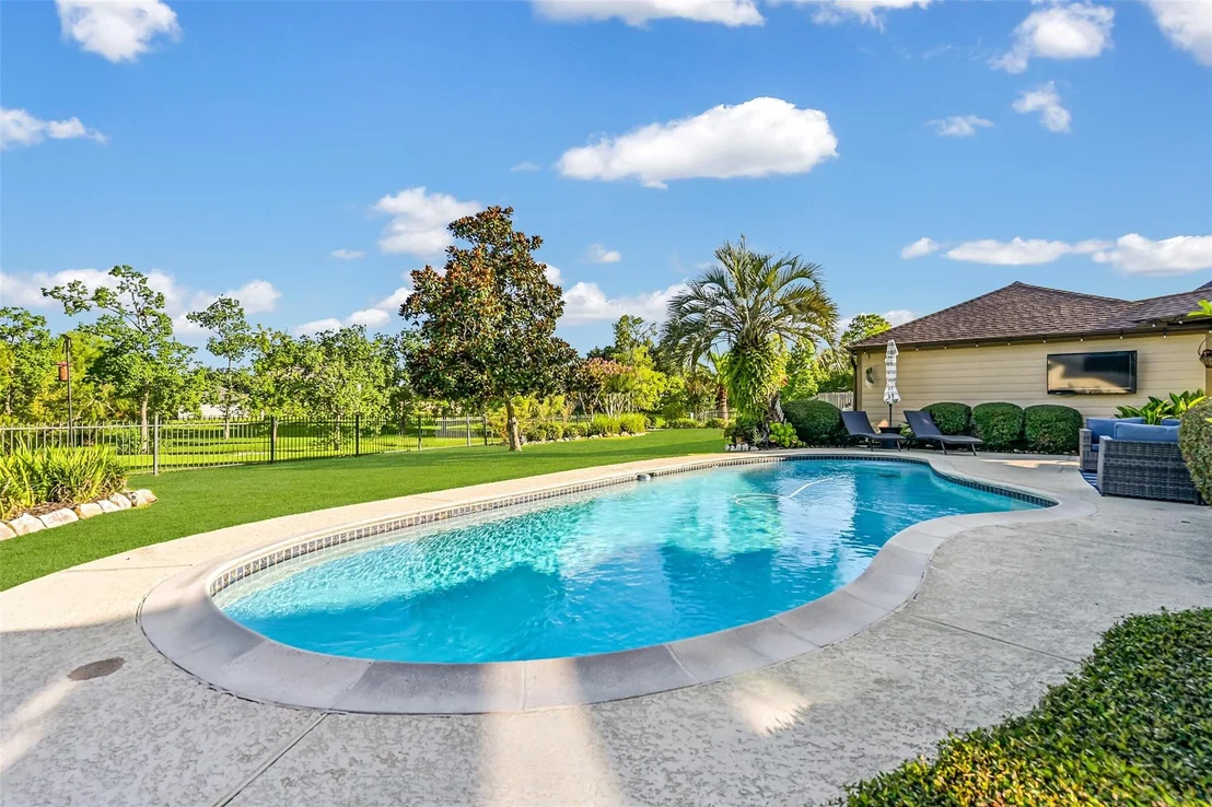 Photo of 1607 Cascade Falls Drive