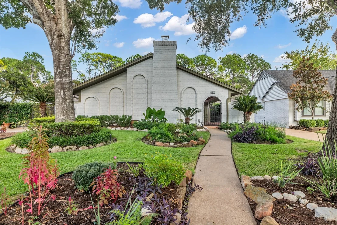 Photo of 2826 Stetson Lane