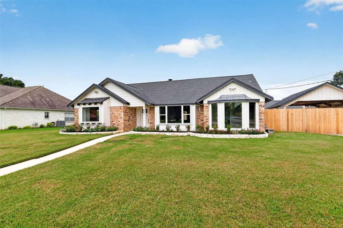 Photo of 401 Shirleen Drive