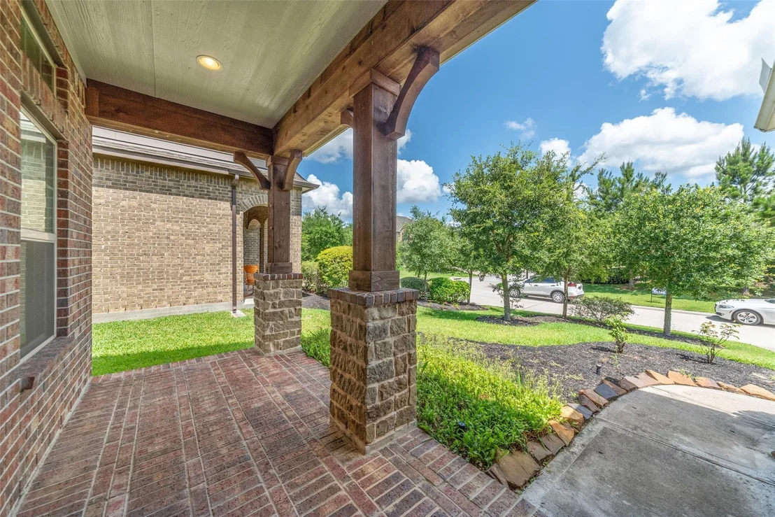 Photo of 15 Butternut Grove Place