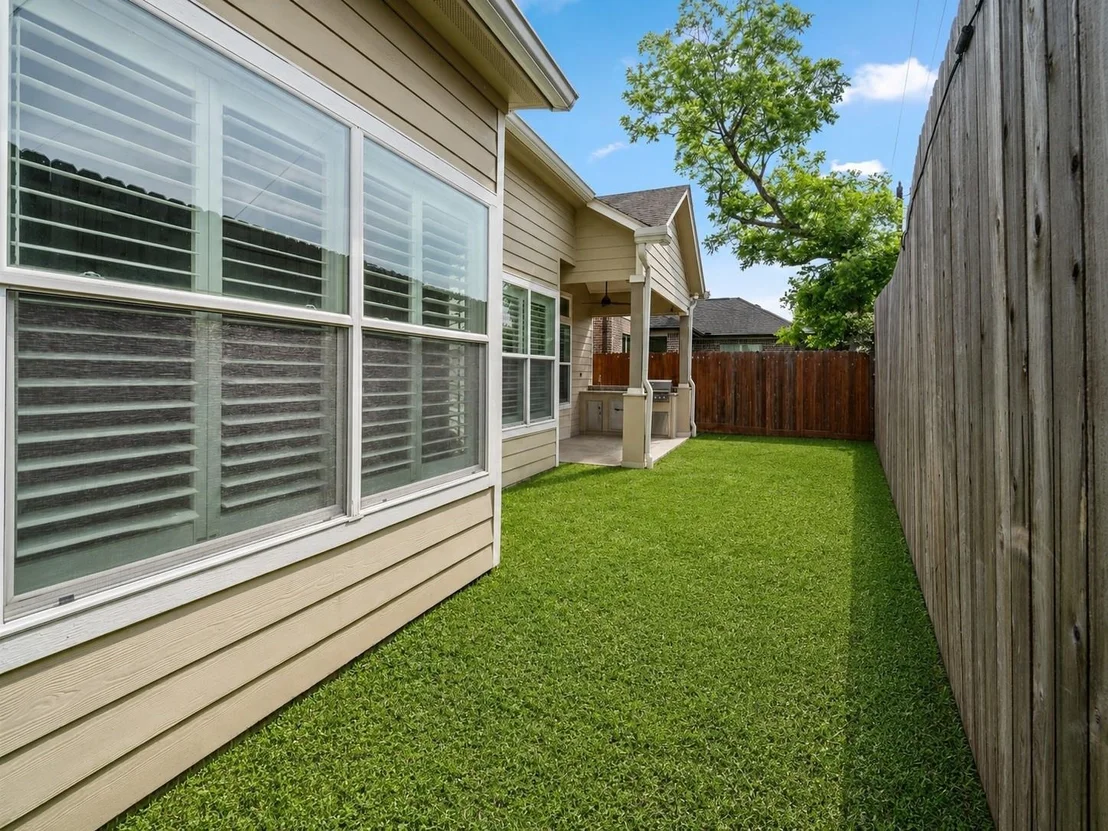 Photo of 1631 Du Barry Lane