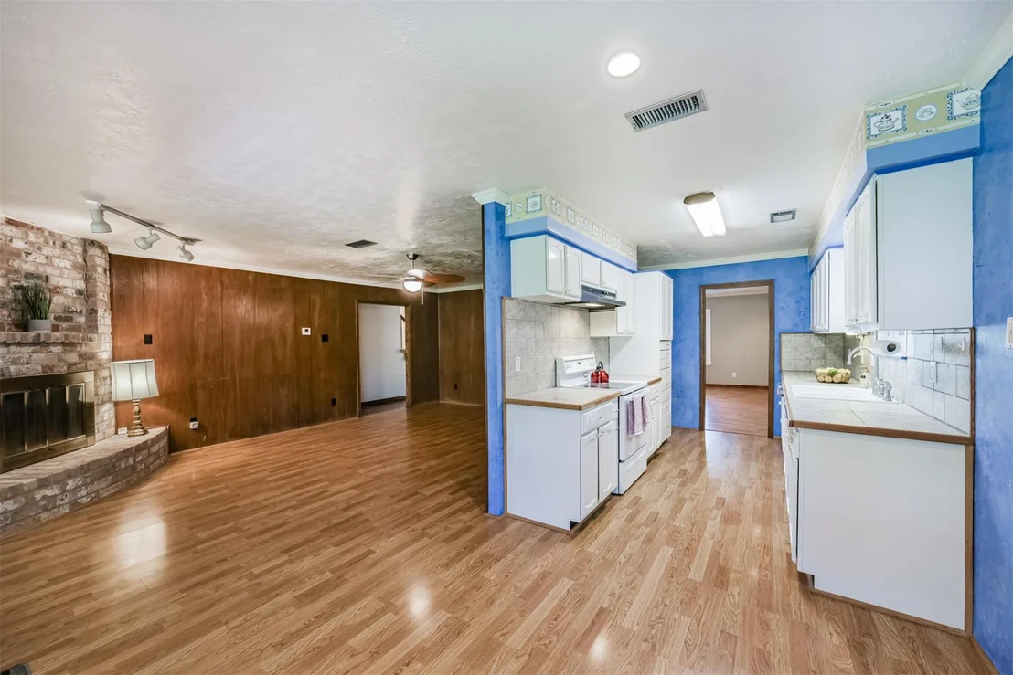 Photo of 7622 Eichler Drive