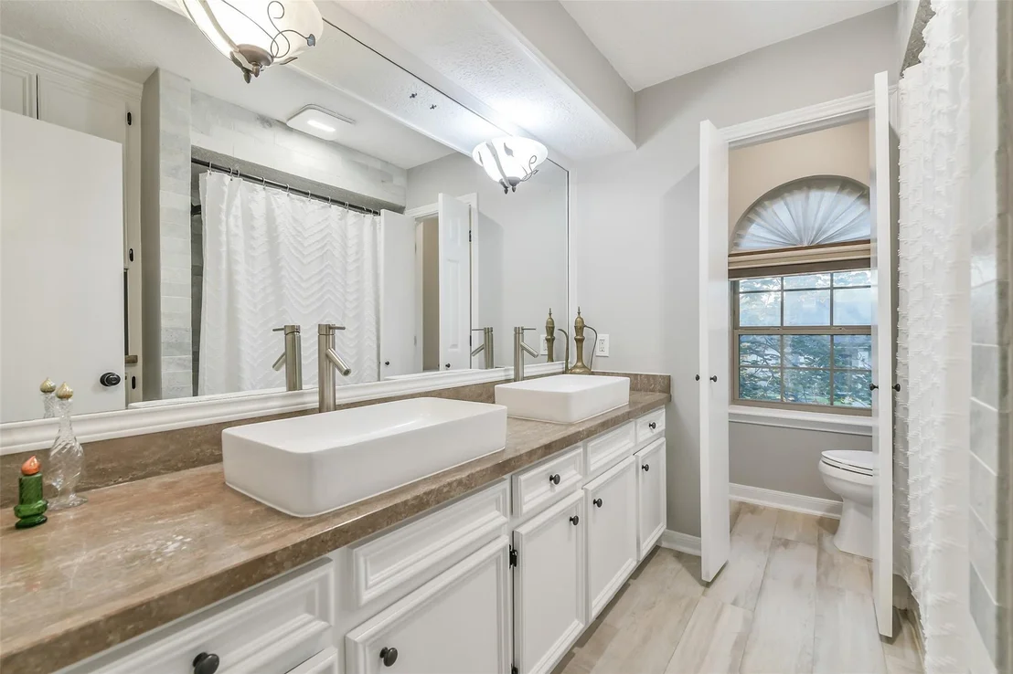 Photo of 3823 Elmcrest Drive