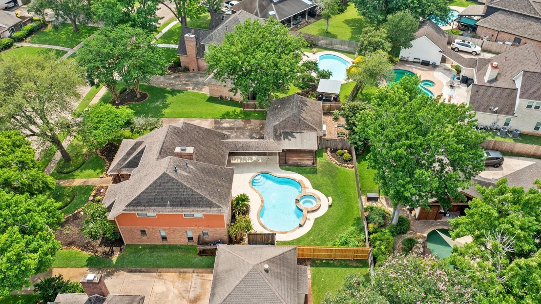 Photo of 1402 Bittersweet Drive