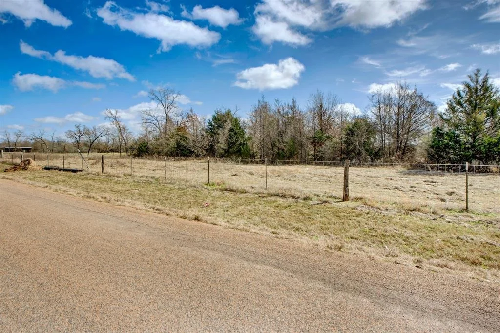 Photo of 4654 County Road 168, 8 Acres