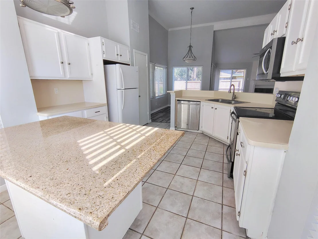 Photo of 4403 Waterfall Way