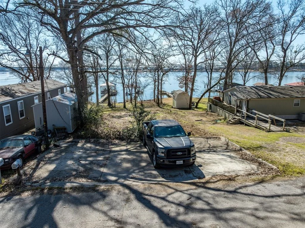Photo of 1322 Shoreline Circle