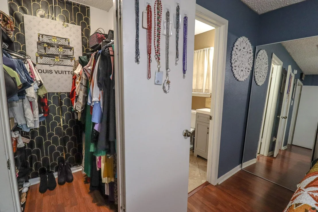 Photo of 2055 Stacy Street