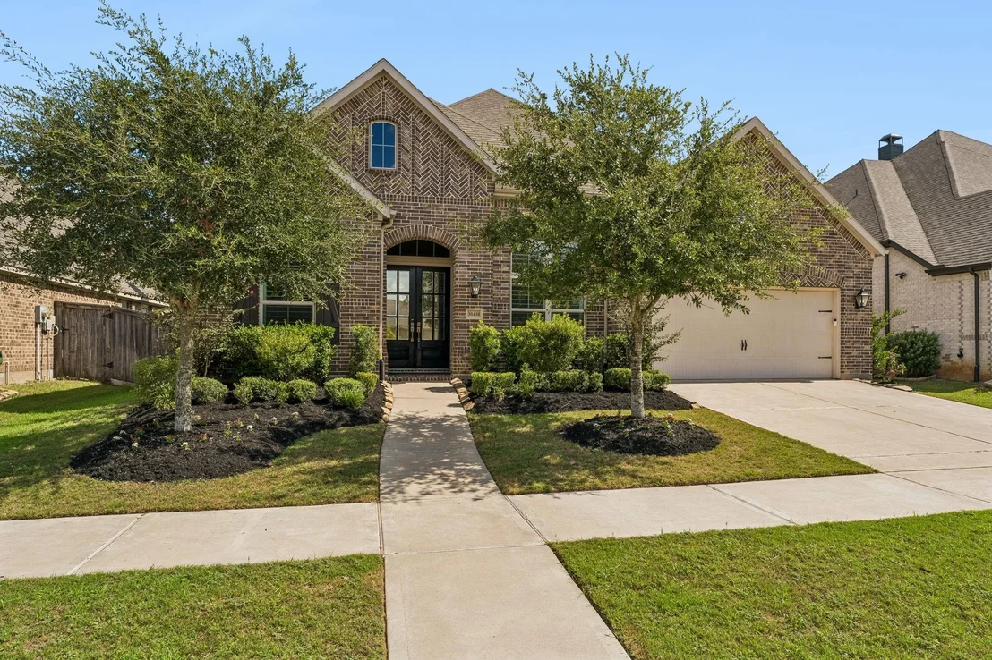 Photo of 30410 Myrtle Oak Drive