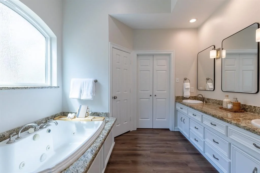 Photo of 38 E Shadowpoint Circle