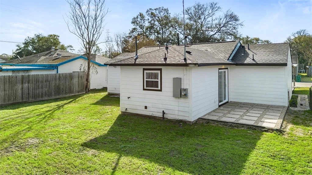 Photo of 1302 Comal Avenue
