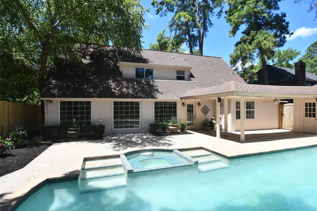 Photo of 17414 Rustic Canyon Trail