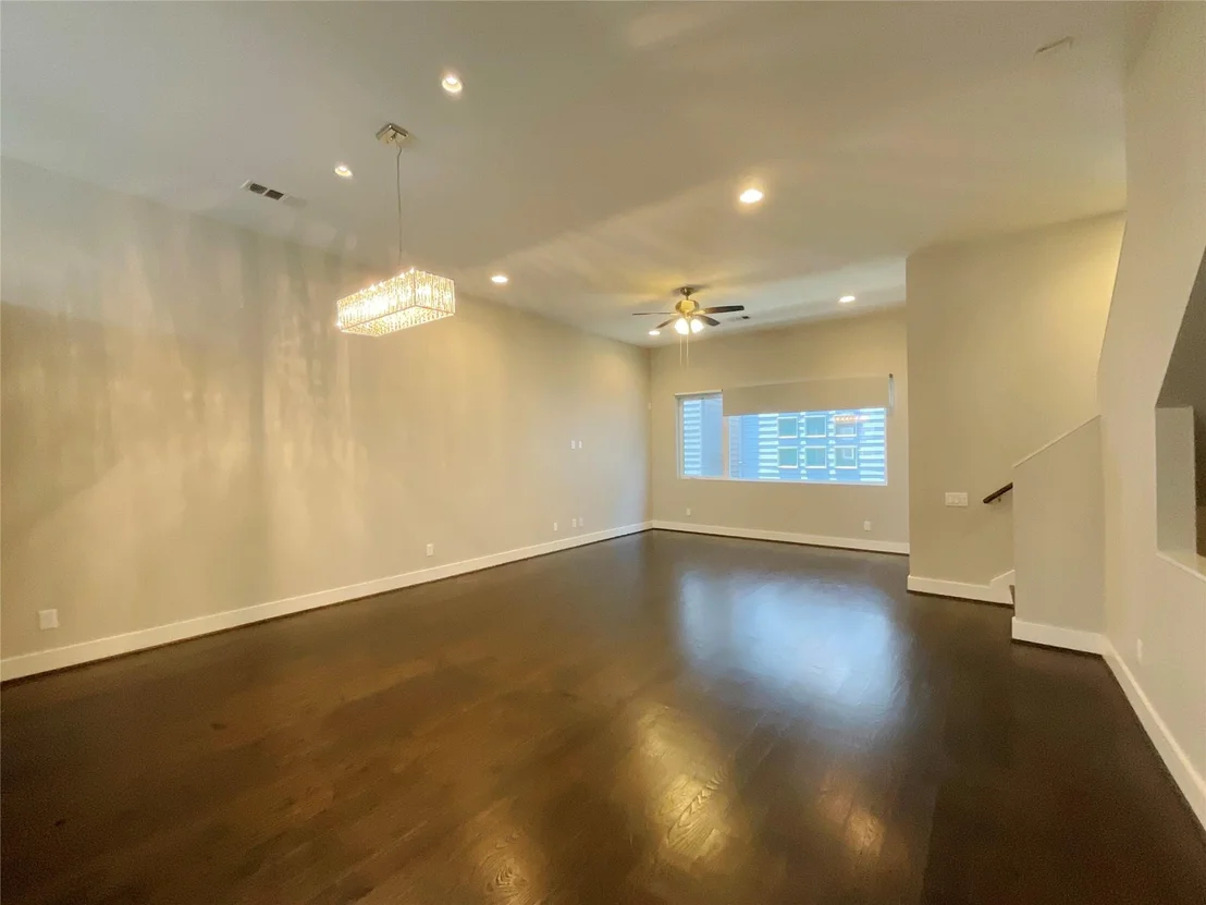 Photo of 2364 Commerce Street