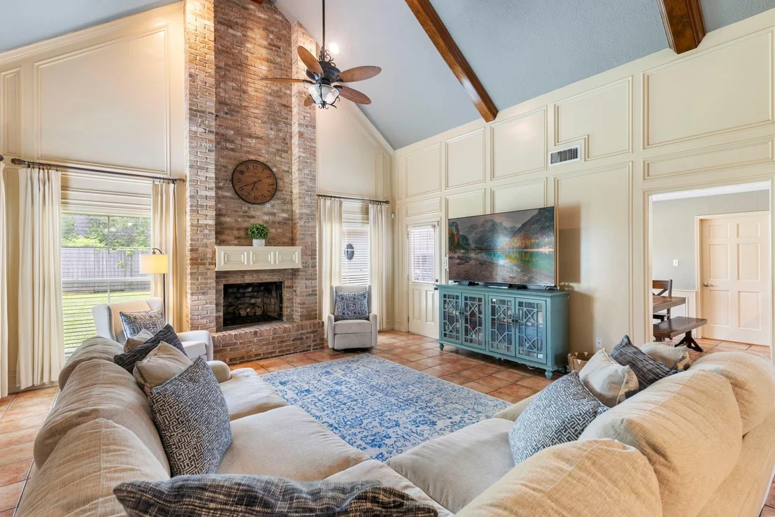 Photo of 15619 Pebble Bend Drive