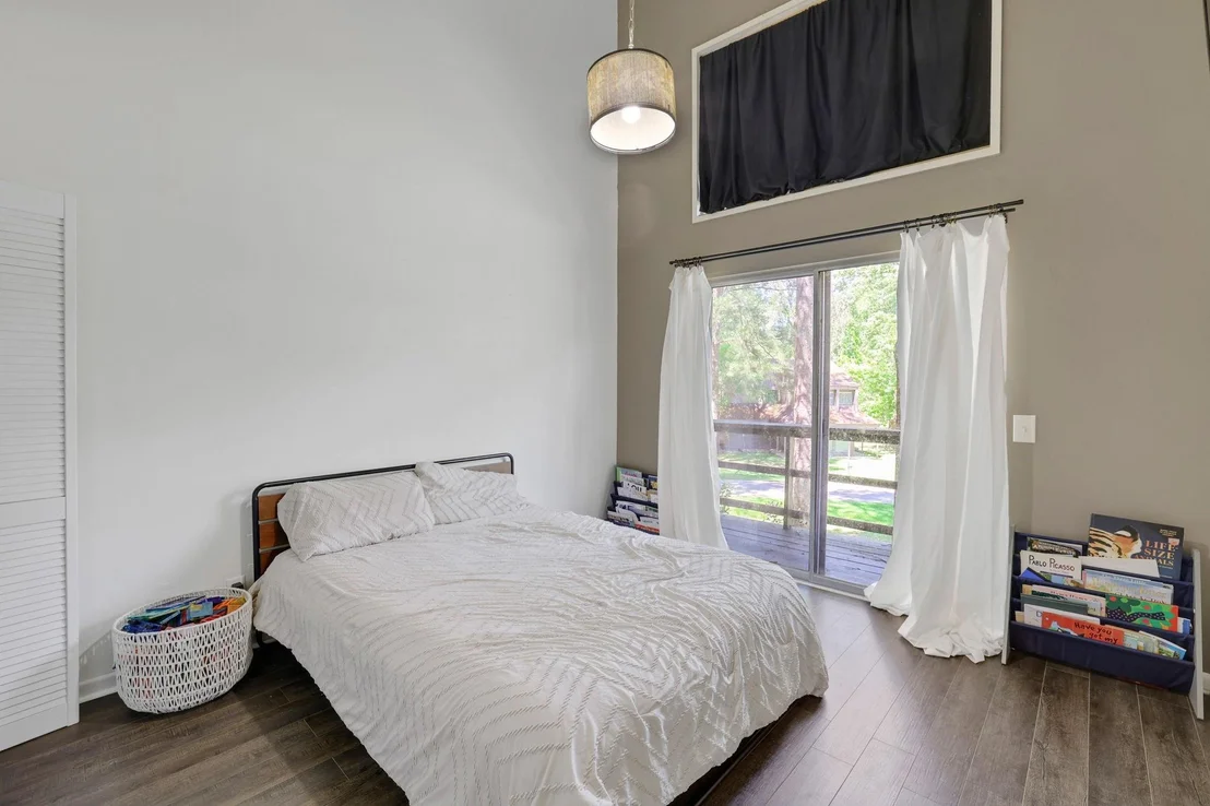 Photo of 141 N Pine Harbour Drive