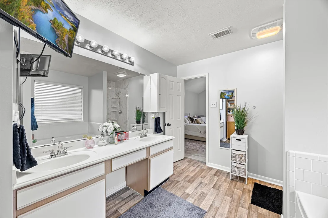 Photo of 2710 Fox View Circle
