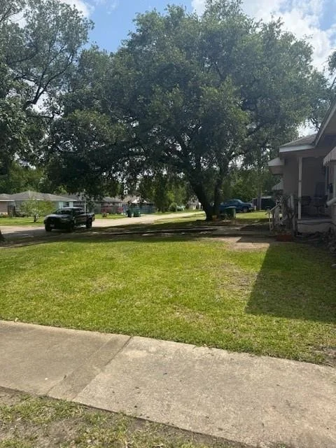 Photo of 8302 Wier Drive