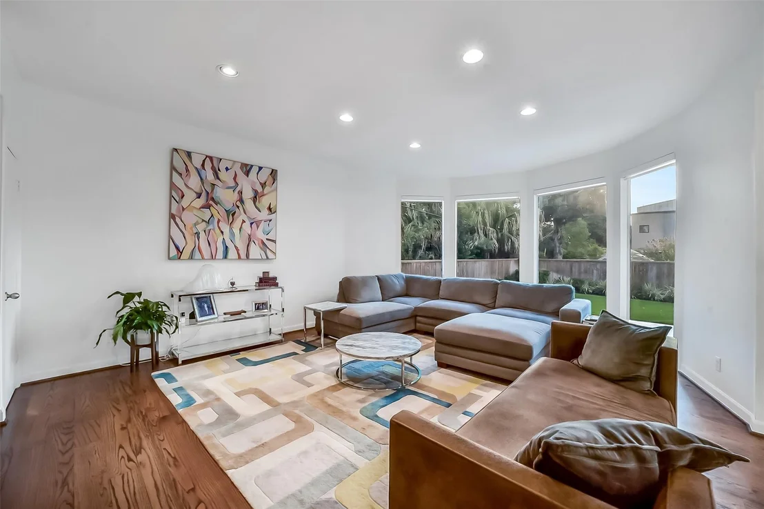 Photo of 5107 Contour Place