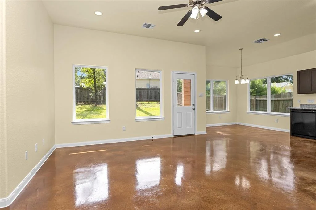 Photo of 15704 Sycamore Drive