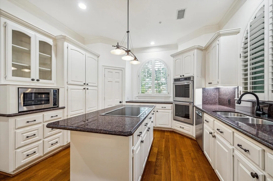 Photo of 30 Halfmoon Court