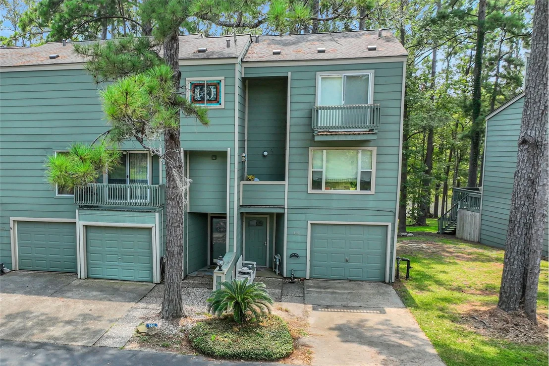 Photo of 142 Villa Way