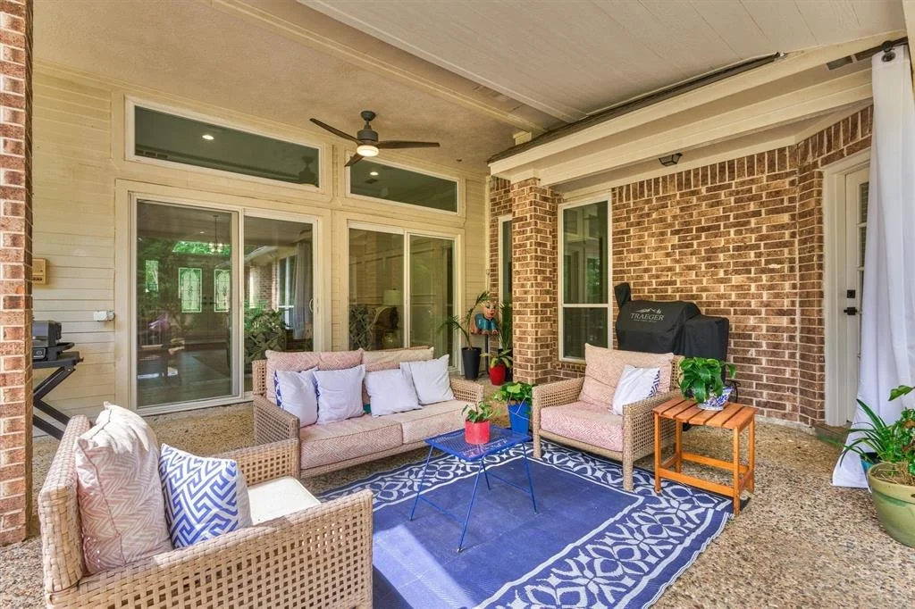 Photo of 23010 Hampton Forest Lane